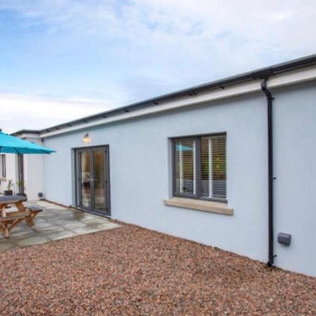 Josies Place At Waters Edge Self Catering Apartment Glenarm Exterior foto